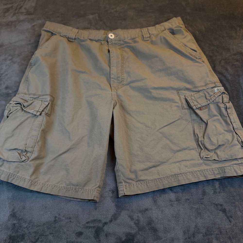 Wrangler Cargoβ Shorts Tan Khaki Mens Size 40 Relaxed Fit Cotton Utility Baggy